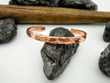 Load image into Gallery viewer, Hand forged hammered copper cuff bracelet